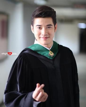 與明星為伴,來泰國留學吧